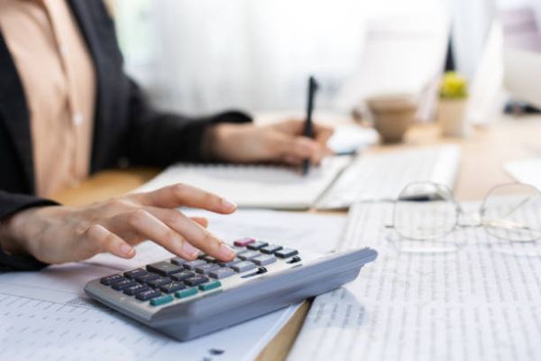 Tax Time Without the Headache: How Accounting Services Simplify Filing
